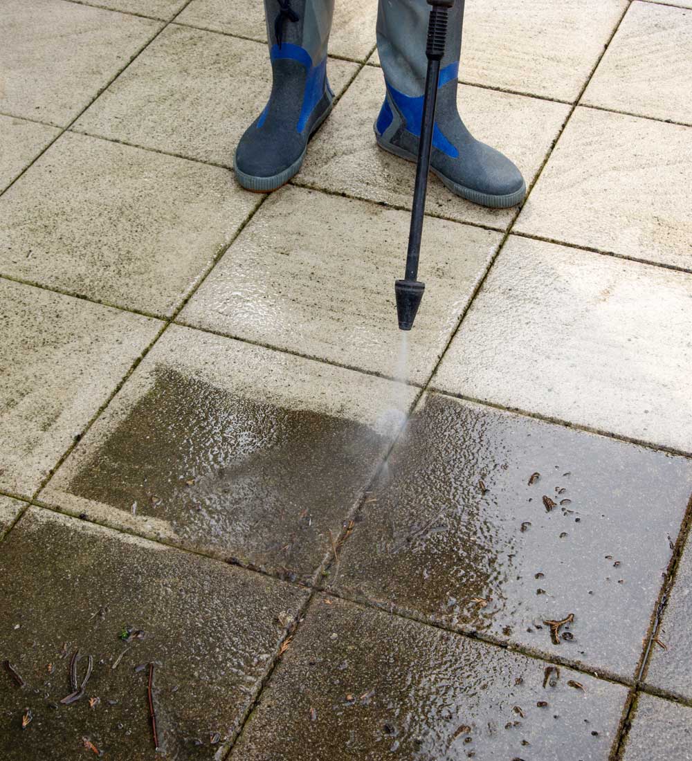 How Our Deck Washing and Concrete Cleaning Services Work